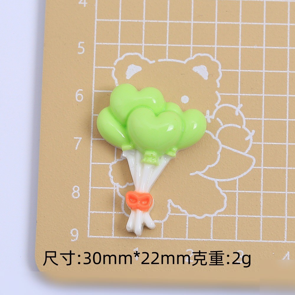 爱心绿色气球